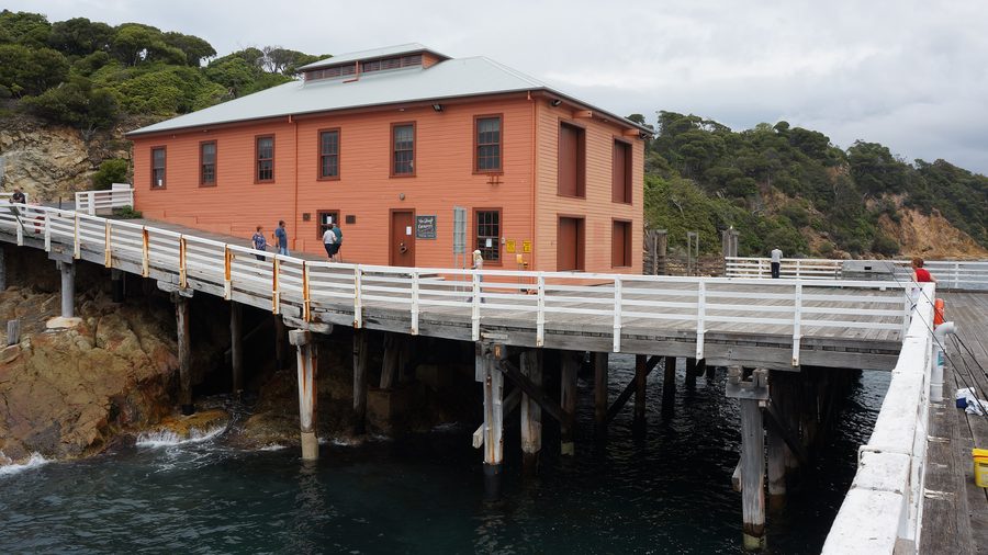 Historischer Tathra Wharf an der Küste von Tathra