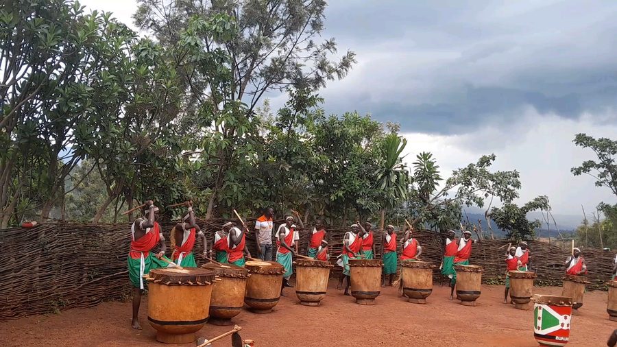 Suonatori di tamburo a Gitega
