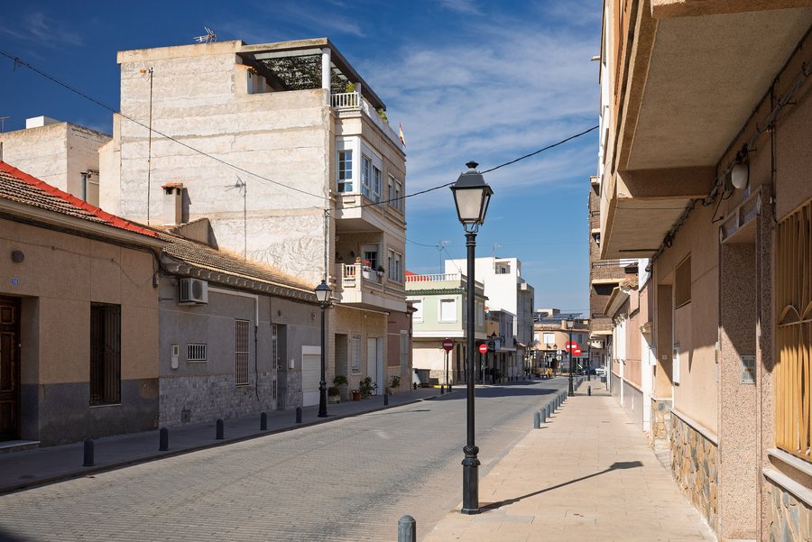 File:Calle Duque de Cubas in Jacarilla, Alicante, Spain, 2025 February.jpg