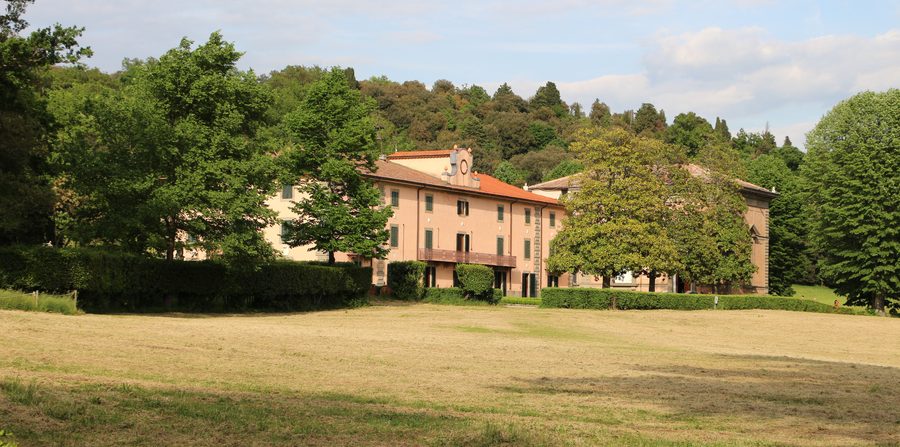Edificio storico nel parco di Villa Demidoff presso Pratolino