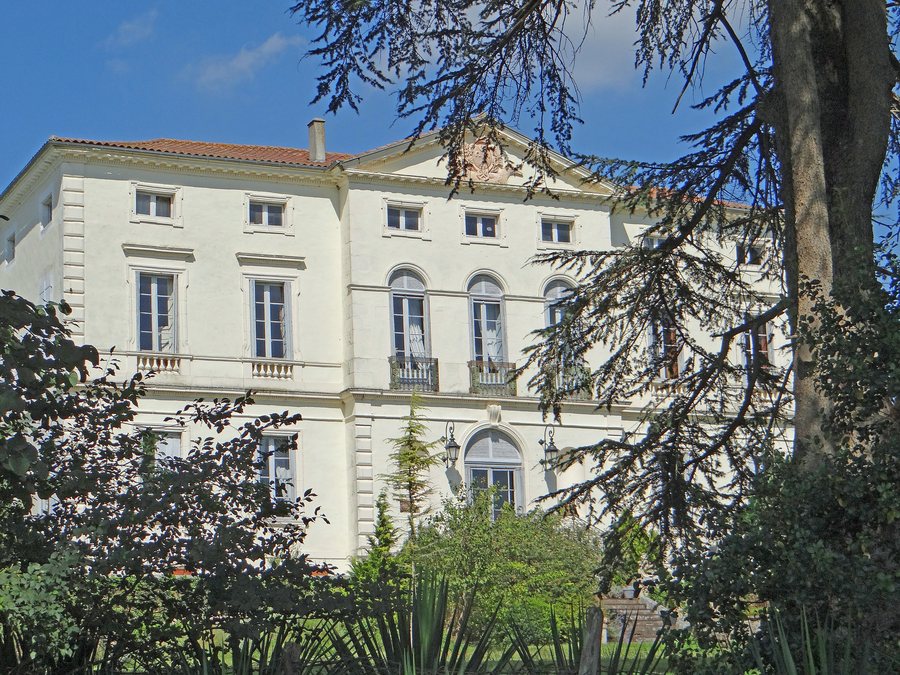 File:La Sauvetat-sur-Lède - Château Saint-Sulpice -1.JPG
