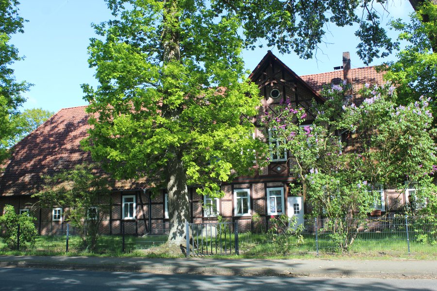 File:Wietzendorf Über der Brücke 4 1.jpg