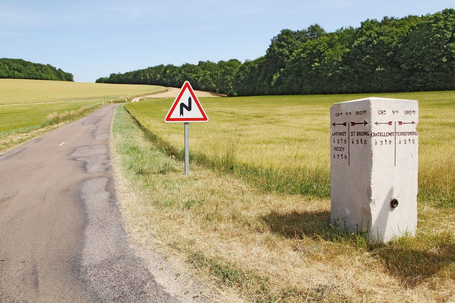 File:Terrefondrée FR21 borne IMG0077.jpg