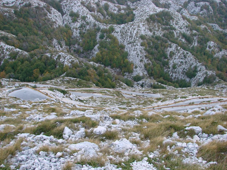 Panoramablick auf Zagvozd in Kroatien