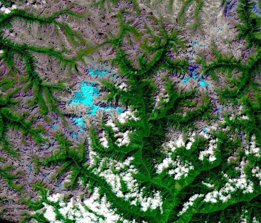 False-colour Landsat 8 image of Hkakabo Razi in Burma