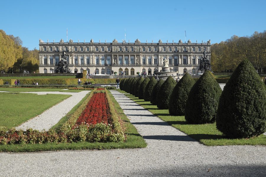 Neues Schloss Herrenchiemsee auf der Herreninsel im Chiemsee