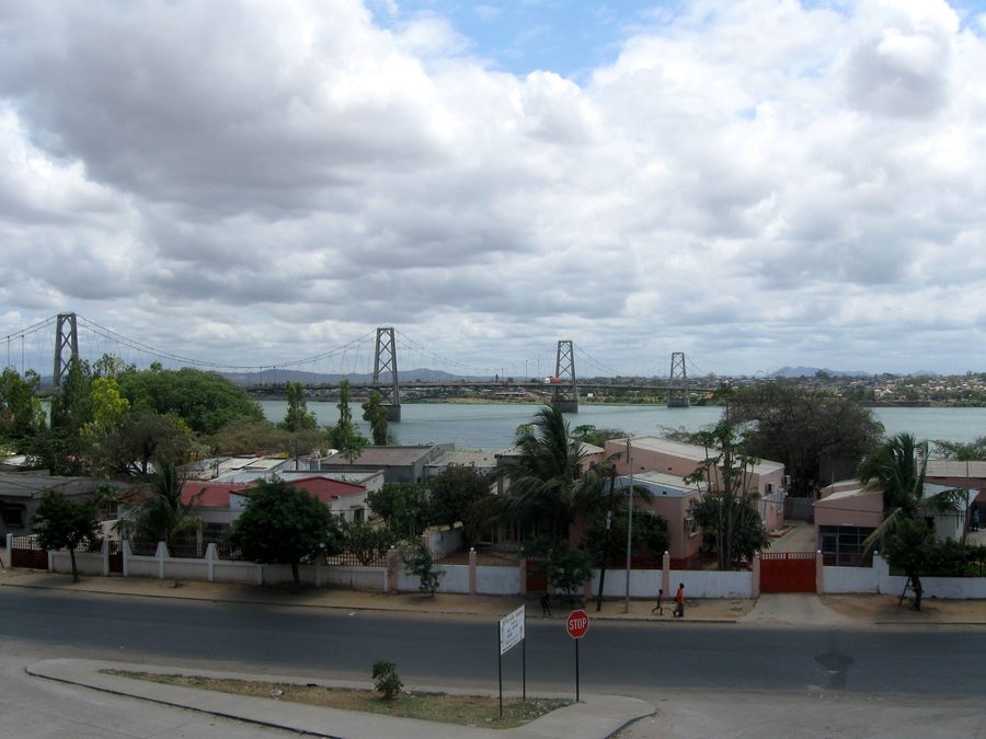 Ponte Samora Machel sullo Zambesi a Tete, Mozambico