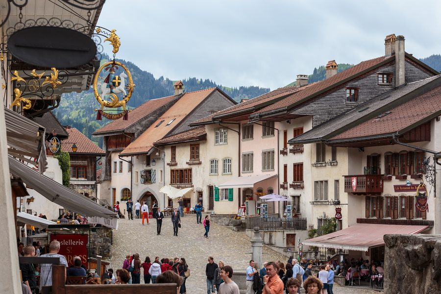Rue du Bourg in Gruyères FR