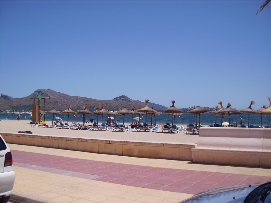 File:Platja port pollença 1.JPG