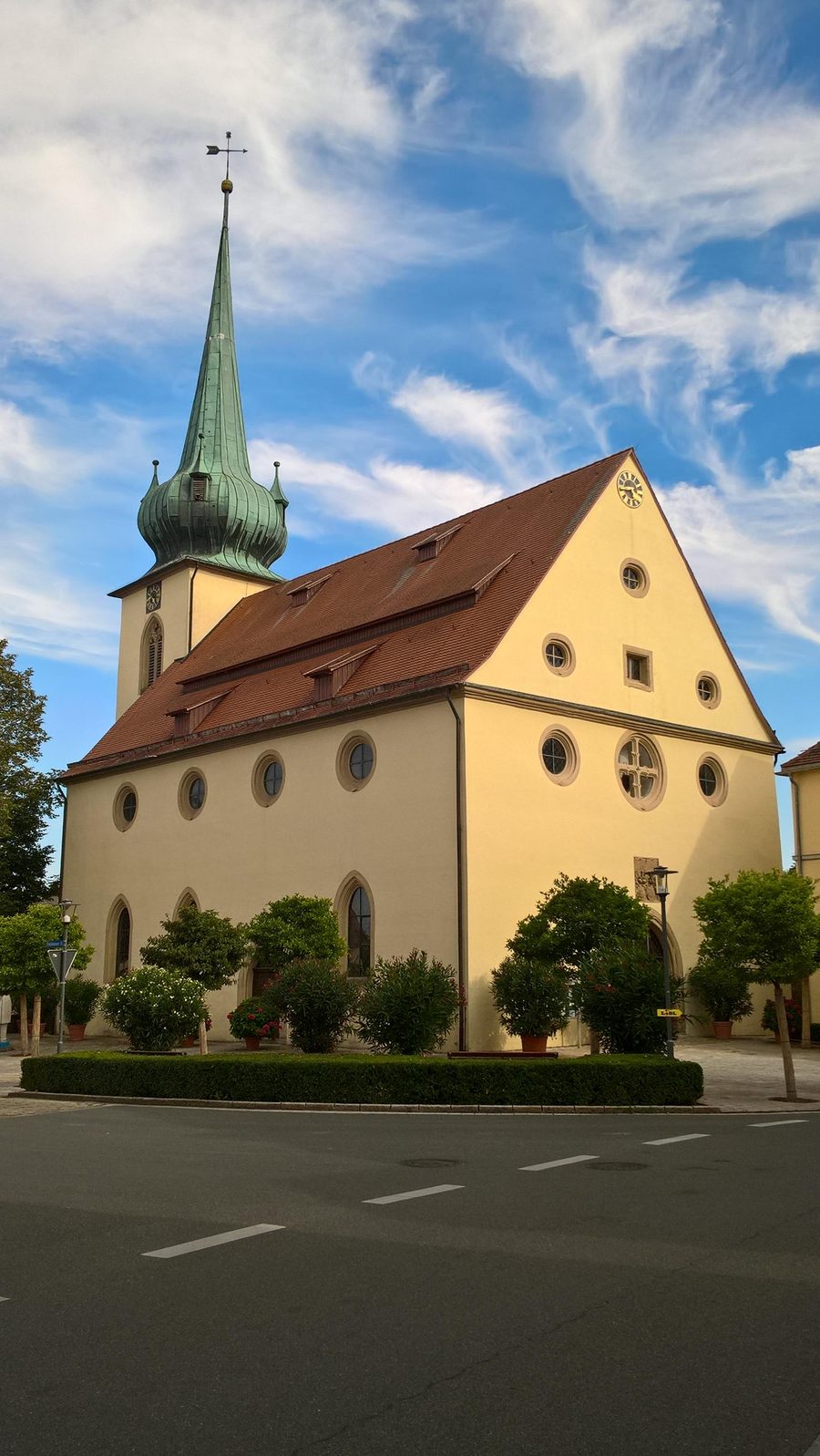 Vista esterna della chiesa evangelica di Schrozberg