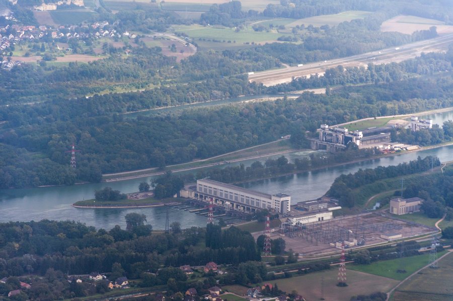 File:2014-09-13 12-47-25 France Alsace Sierentz Sierentz.jpg