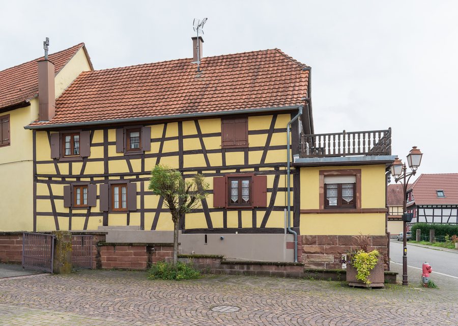 File:41 Grand Rue in Betschdorf (1).jpg