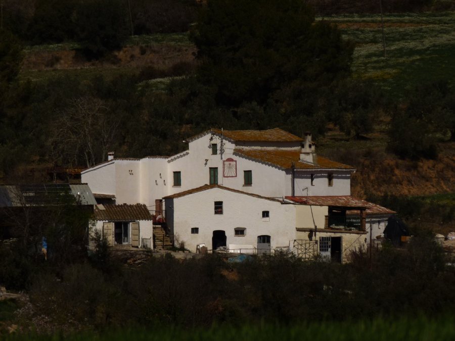 File:Can Monells - Cànoves i Samalús - P1050068.jpg