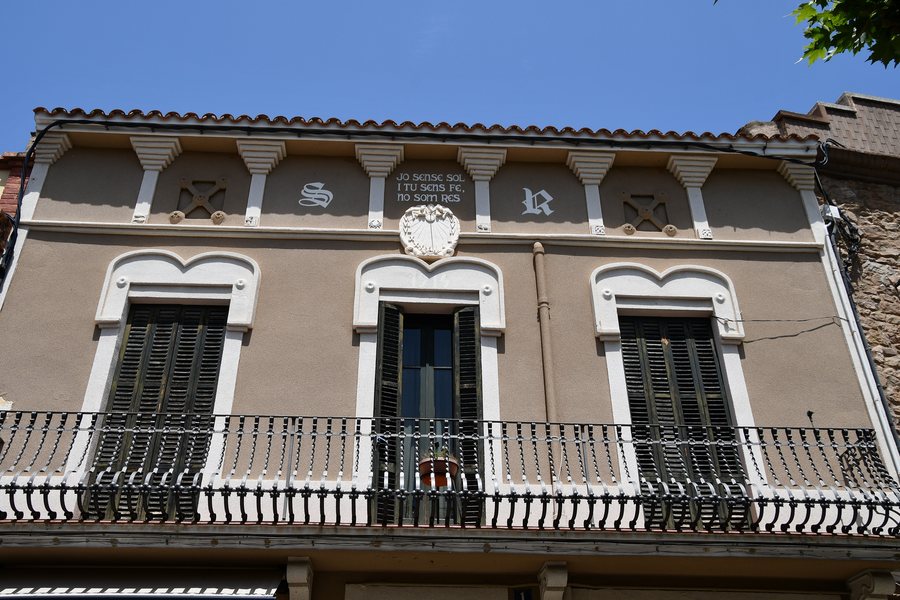 File:Cal Sant, Balsareny.jpg