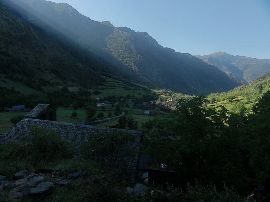 File:La Vall Ferrera, Àreu.JPG