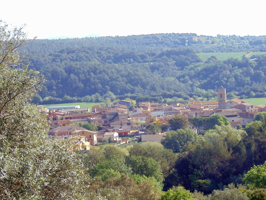 File:Cistella des de l'ermita de Vida.jpg