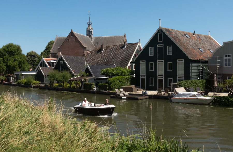 File:Edam-Volendam Oosthuizen, de Grote of Sint-Nicolaaskerk RM40332 IMG 6999 2023-06-25 14.21.jpg