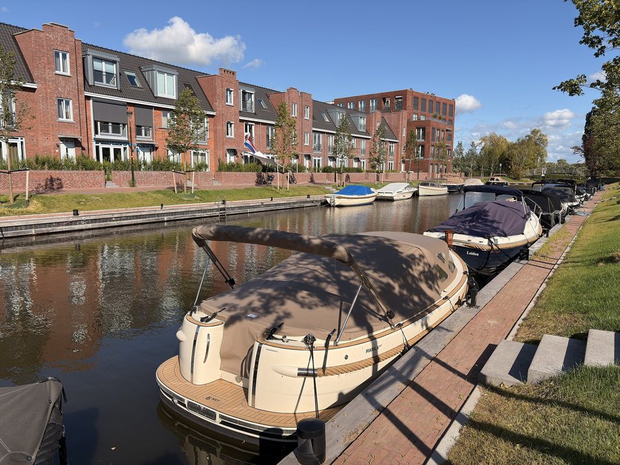 File:Netherlands, Leidschendam, Nautawerf (01), seen from Liburne.jpg