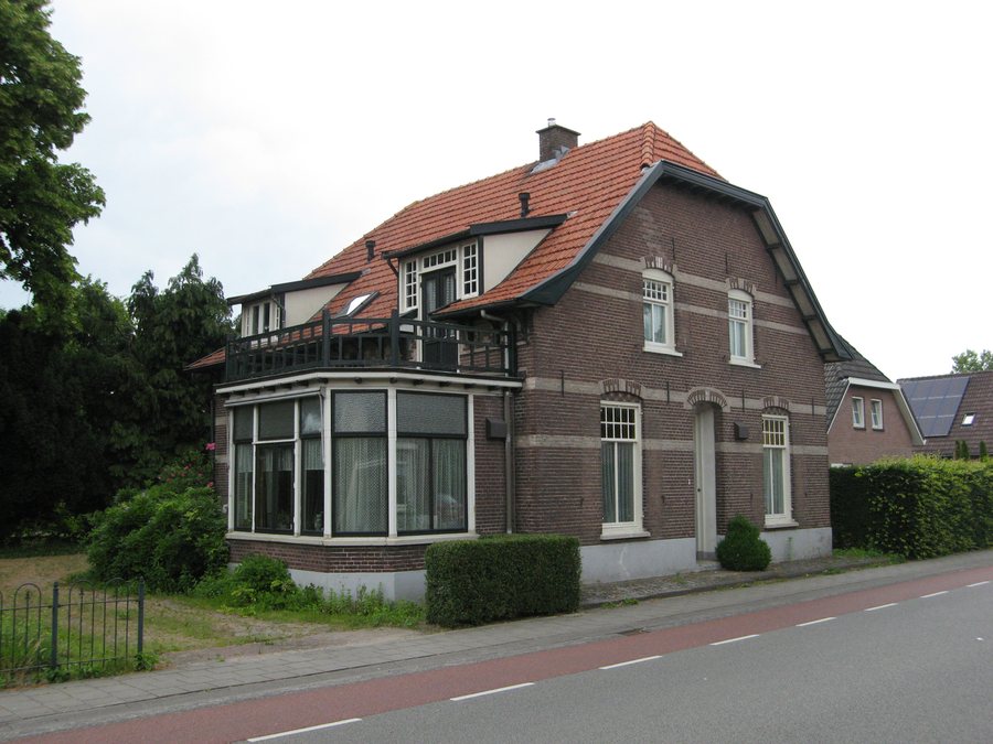 File:Zelhem-doetinchemseweg-185020.jpg