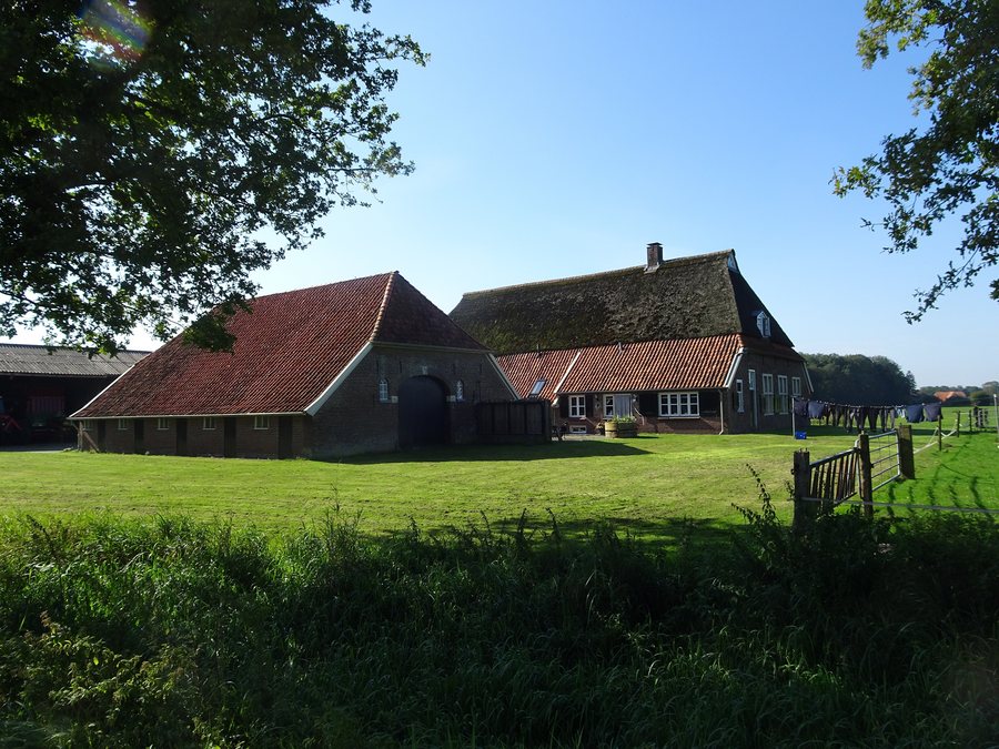 File:Geesteren-Boerenesweg-1 Boerderij.jpg