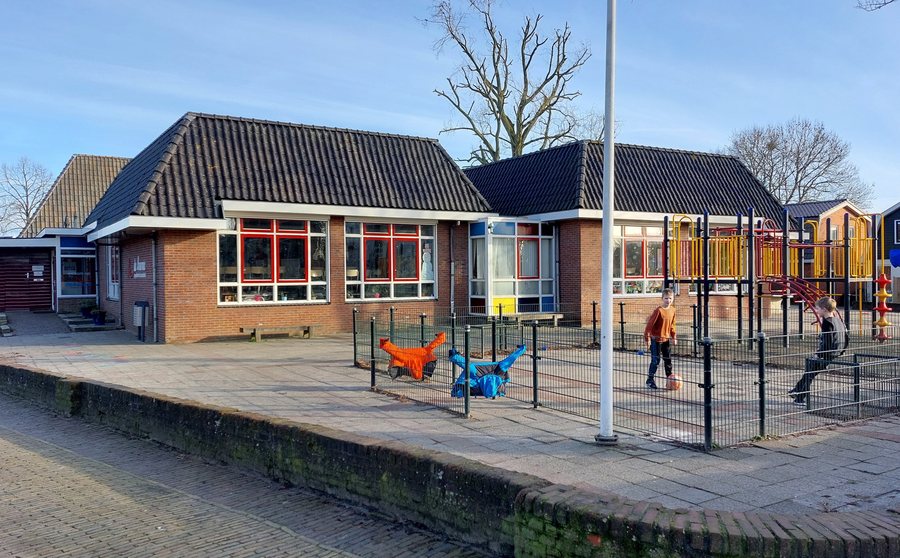 File:2023 Aldeboarn, iepenbiere basisskoalle De Boarne.jpg