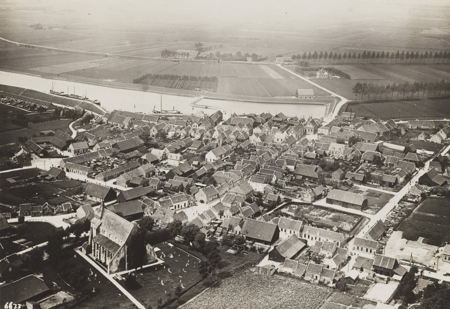 File:NIMH - 2155 032600 - Aerial photograph of Scherpenisse, The Netherlands.jpg