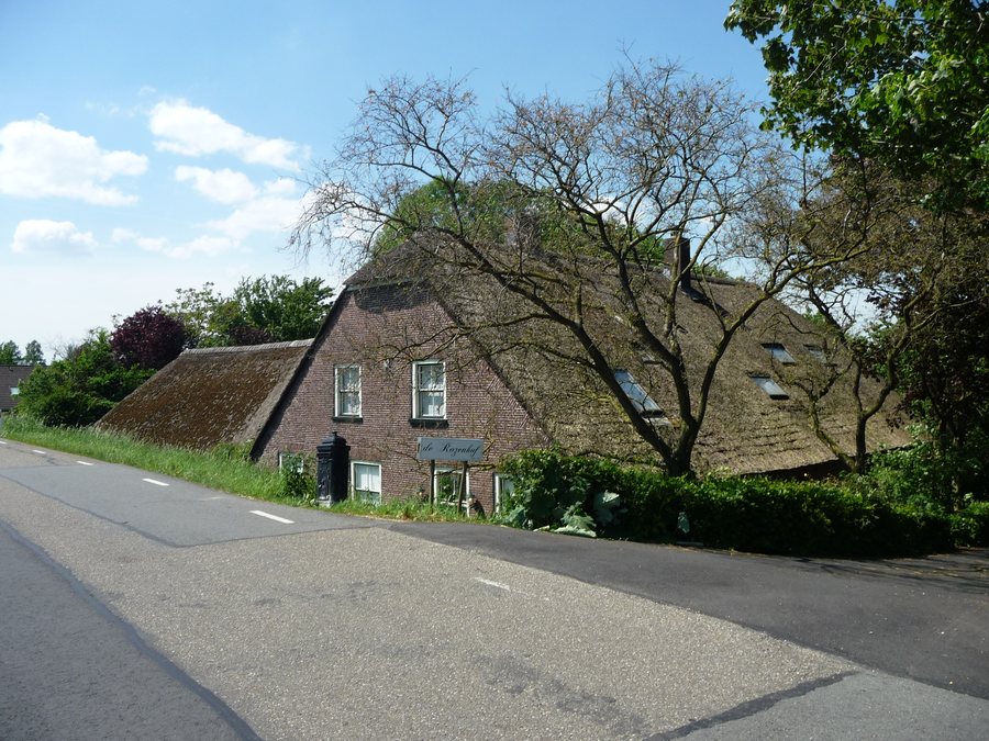 File:Kedichem RM Lingedijk 11 Boerderij 14052024.jpg