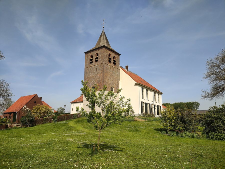 File:Hervormde-kerk-ooij-2024.jpg