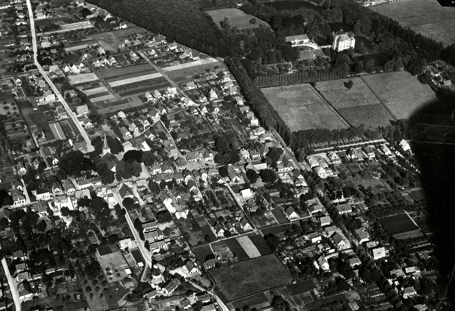 File:NIMH - 2155 043185 - Aerial photograph of Vaassen, The Netherlands.jpg