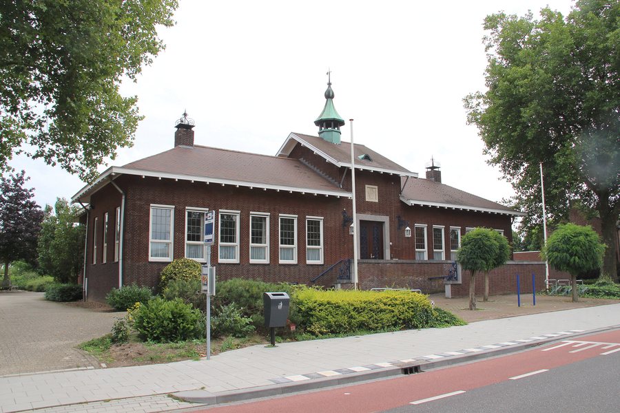 File:Baexem - Dorpstraat 32 Voormalig gemeentehuis.jpg