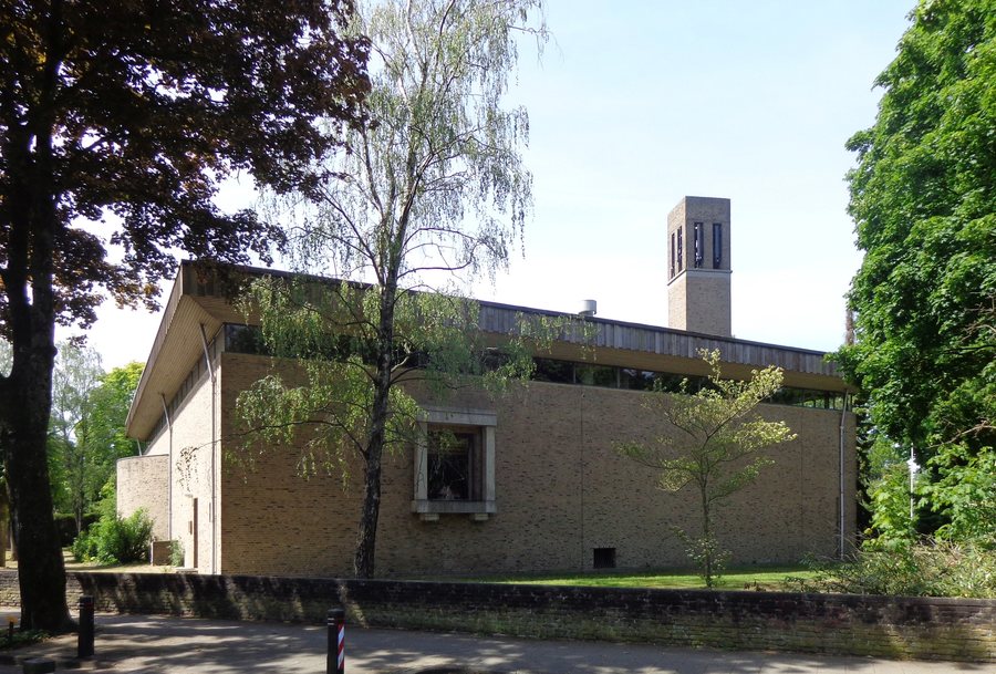 File:Heelsum Sint Josephkerk.jpg