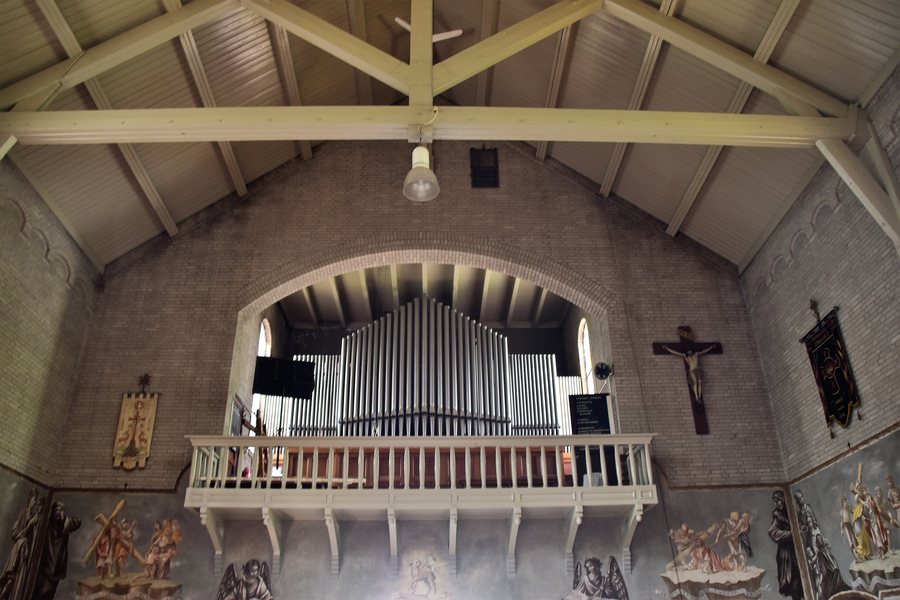 File:RK HH. Engelbewaarders Badhoevedorp orgel.jpg