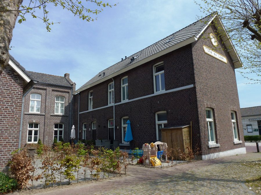 File:Ohé en Laak (Maasgouw) voormalig gemeentehuis 01.JPG