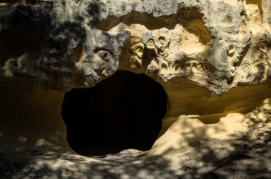 File:Grotte gialle di Bibbona, 2024, 01.jpg
