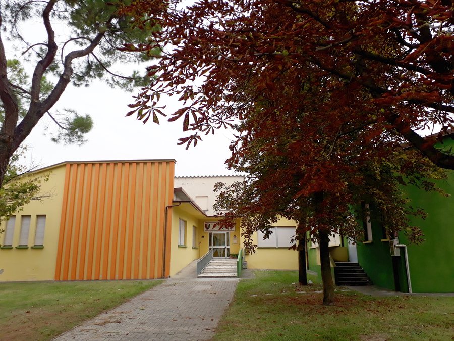 File:Castel Goffredo-Ex scuola Audino.jpg