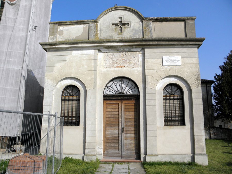 File:Oratorio (San Siro, Bagnoli di Sopra).JPG
