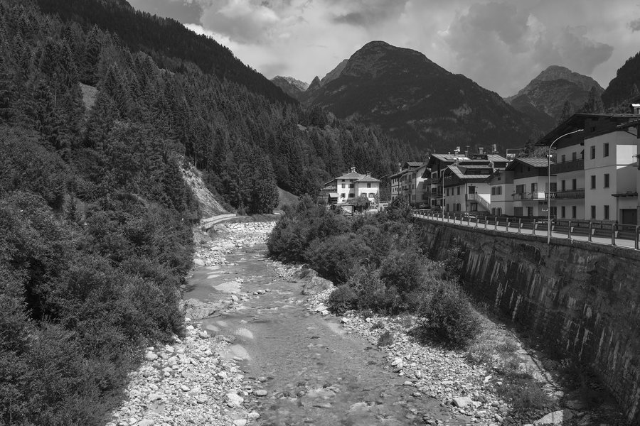 File:Fiume Piave - San Pietro di Cadore, Belluno, Italia - 5 Agosto 2026 03.jpg