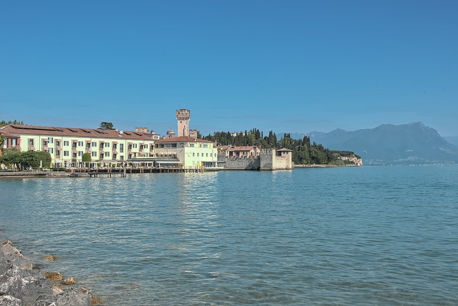 File:East side of Rocca Scaligera, Sirmione, Italy.jpg