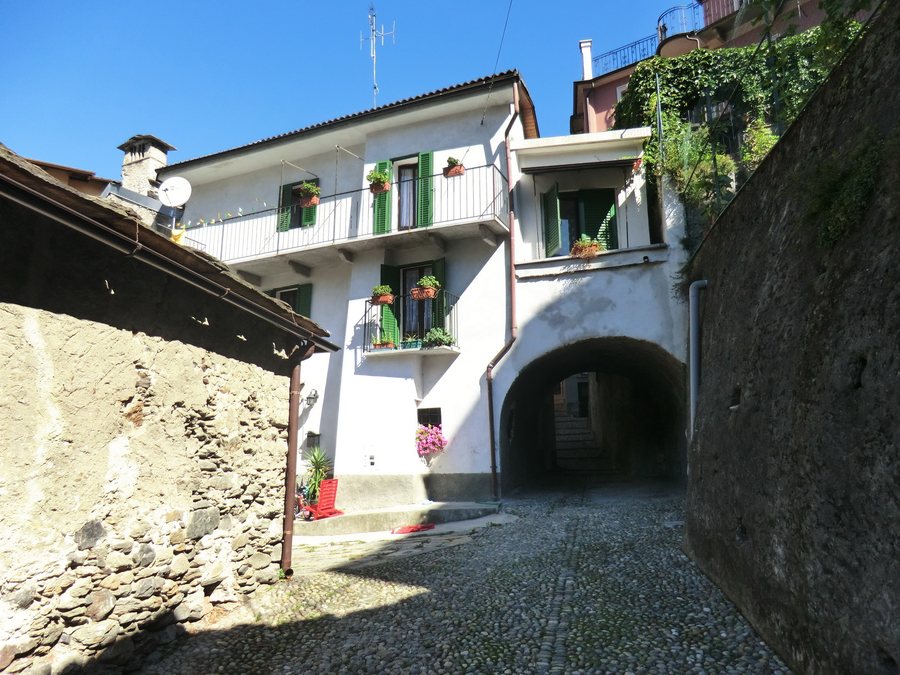 File:Vogogna 005.JPG