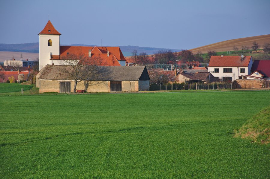 File:Kostel svatého Jakuba, Želetice, okres Hodonín.jpg