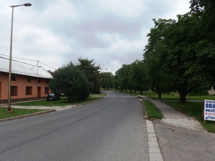 File:Prusinovice, Hlavní.jpg