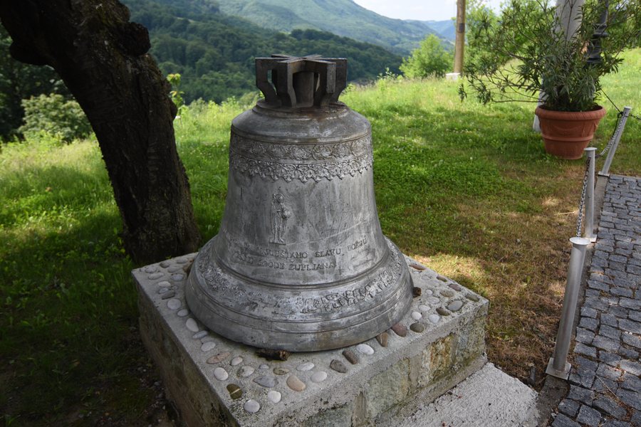 File:Rkt crkva sv Ivana krstitelja Gornje Jesenje Krapina 03.jpg