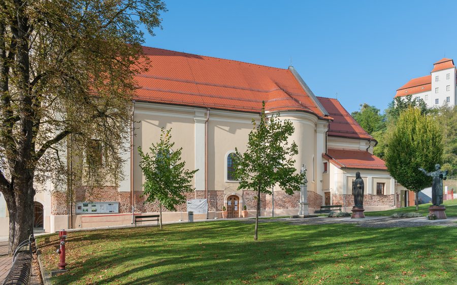 File:St Catherine church in Lendava (1).jpg