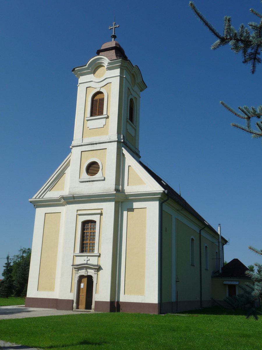 File:Péter-Pál templom homlokzata (Palotás).jpg
