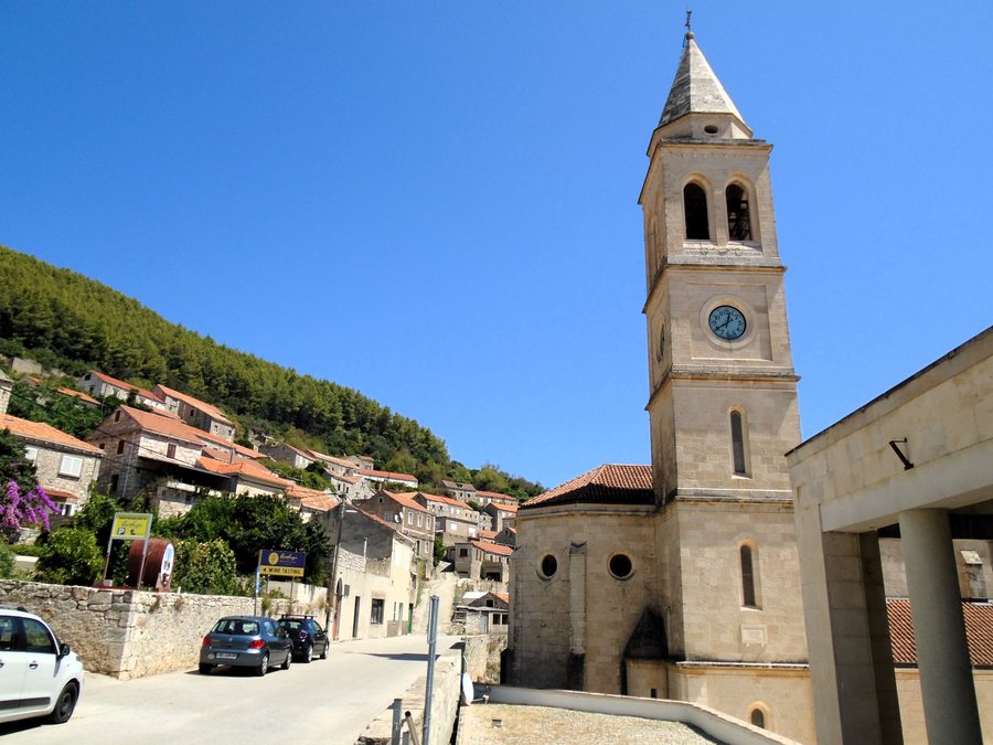 File:Smokvica - crkva.jpg