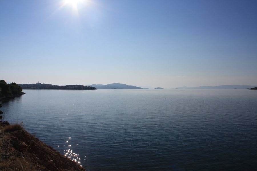 File:The Shore, Seget Vranjica (HR) - panoramio.jpg