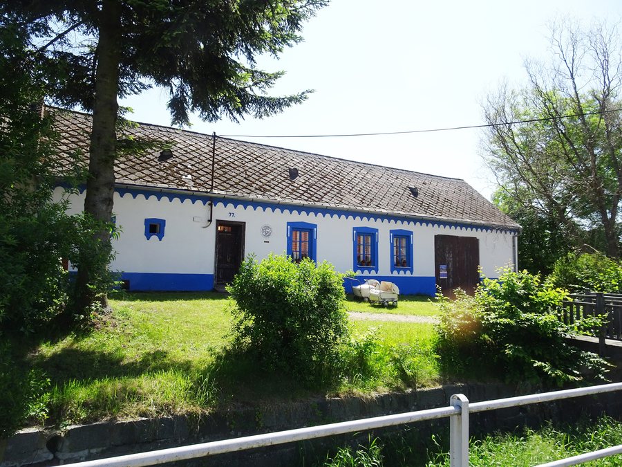File:Bystřice pod Lopeníkem, muzeum (2).jpg