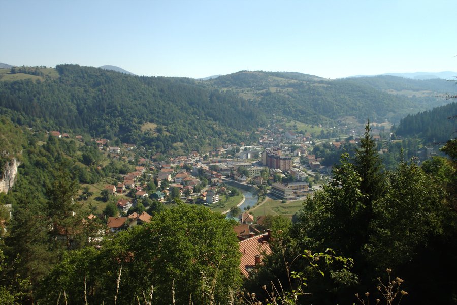 File:Olovo, pohled na město.jpg