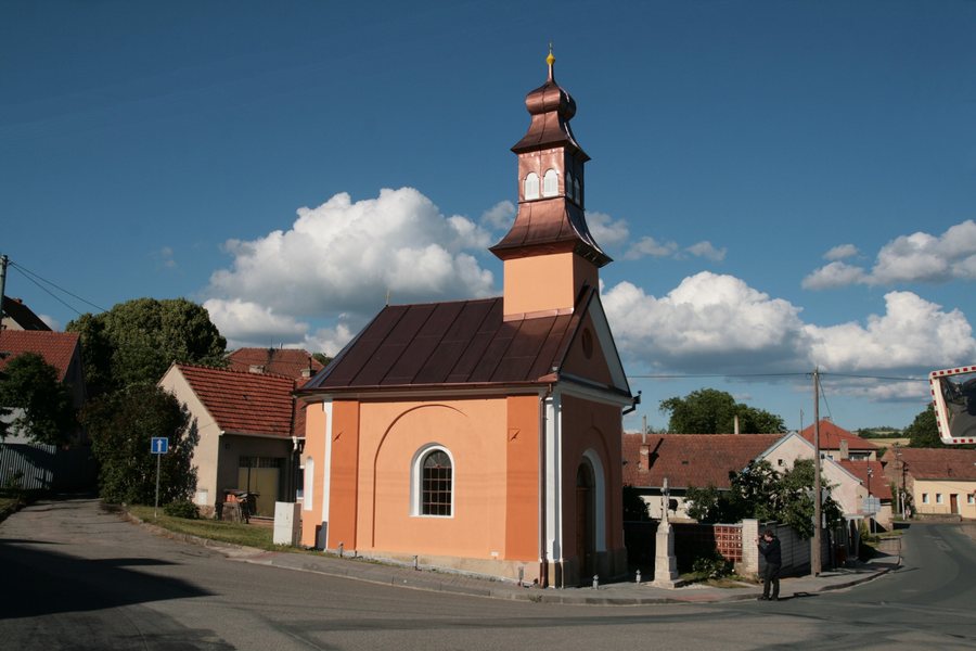 File:Rohozec, kaple (6570).jpg
