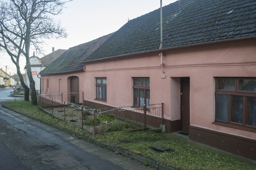 File:Dům č. 3, Miroslavské Knínice 02.jpg